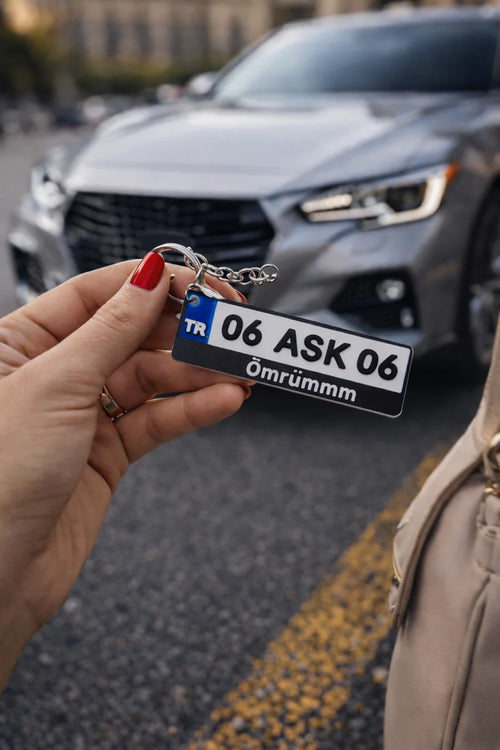 GÜLumira Kişiye Özel Plakalı Anahtarlık